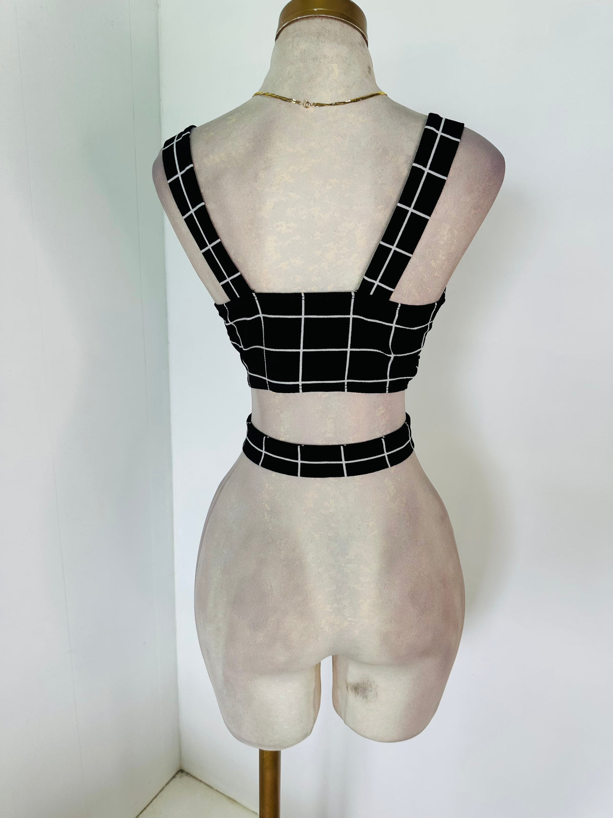 Blusa negra rayas