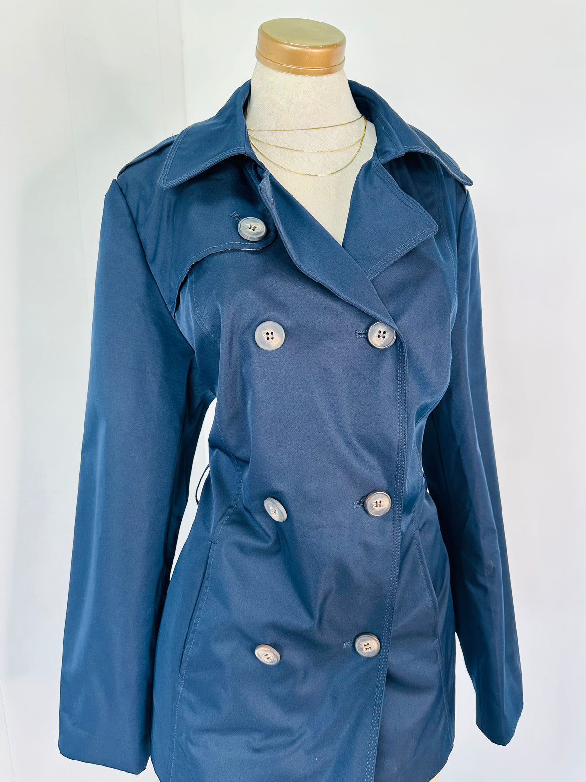 Gabardina tipo impermeable