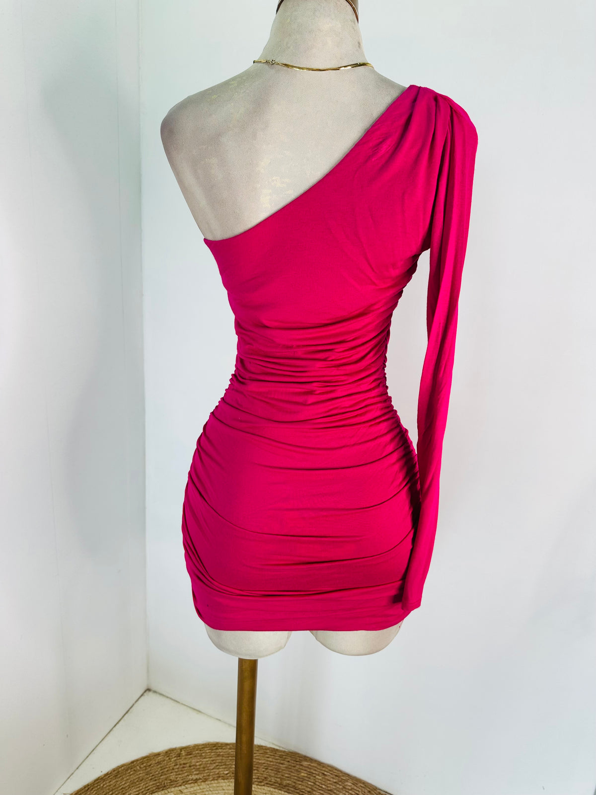 Vestido fucsia