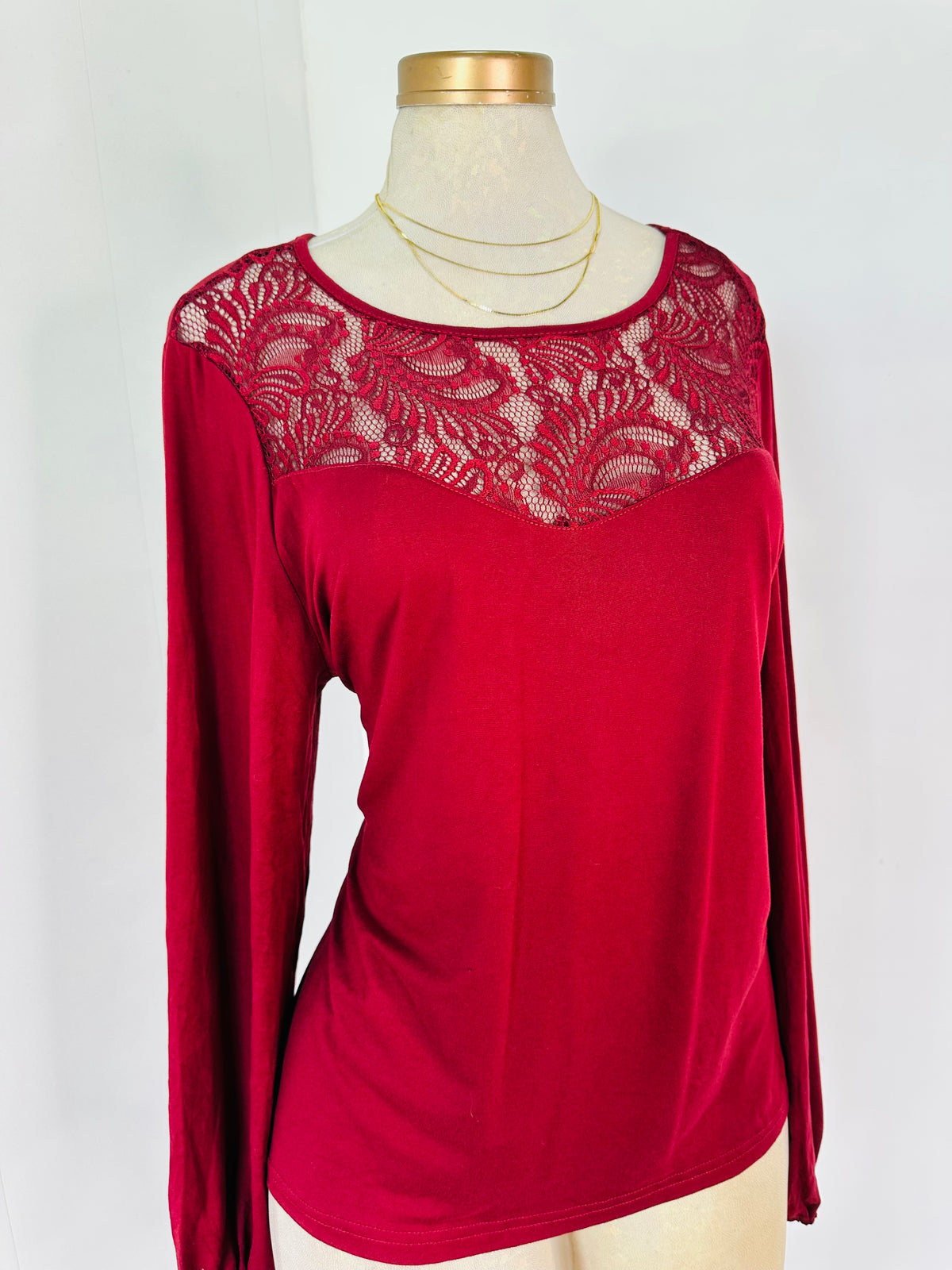 Blusa vino encaje