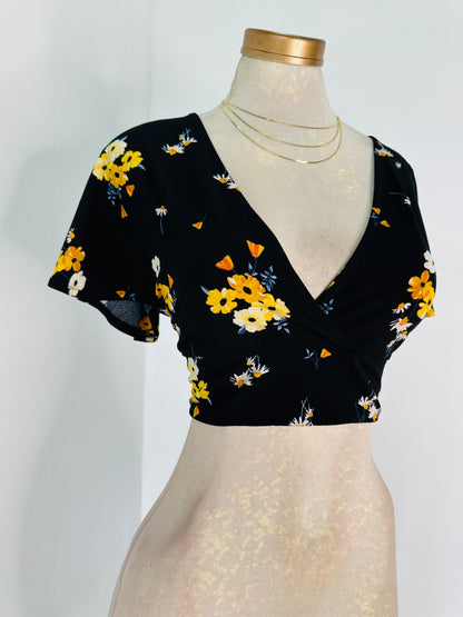 Blusa negra flores