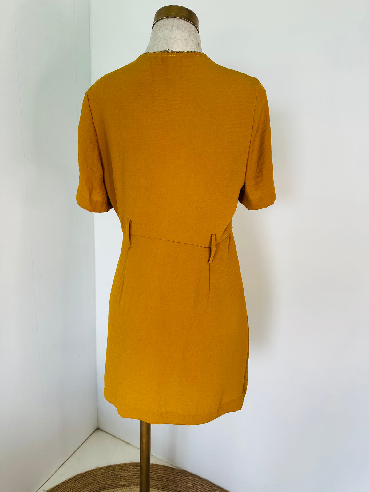 Vestido mostaza