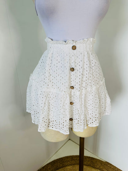 Falda blanca botones