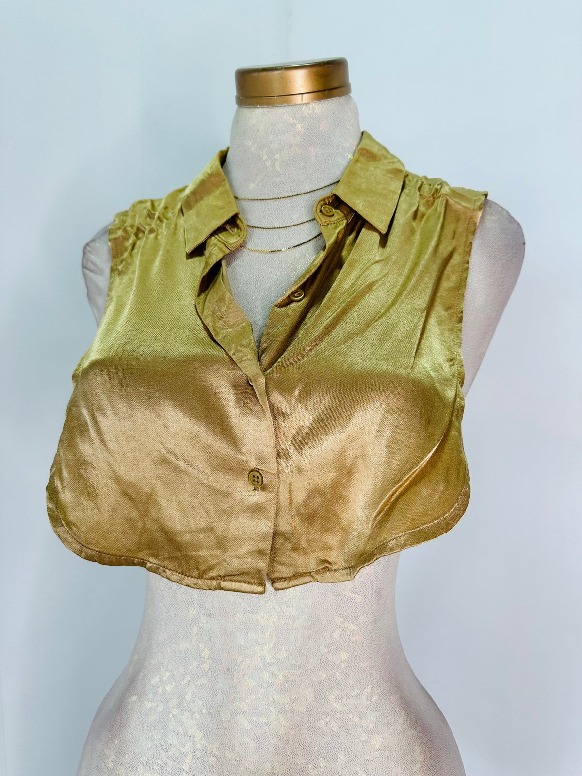 Blusa dorada