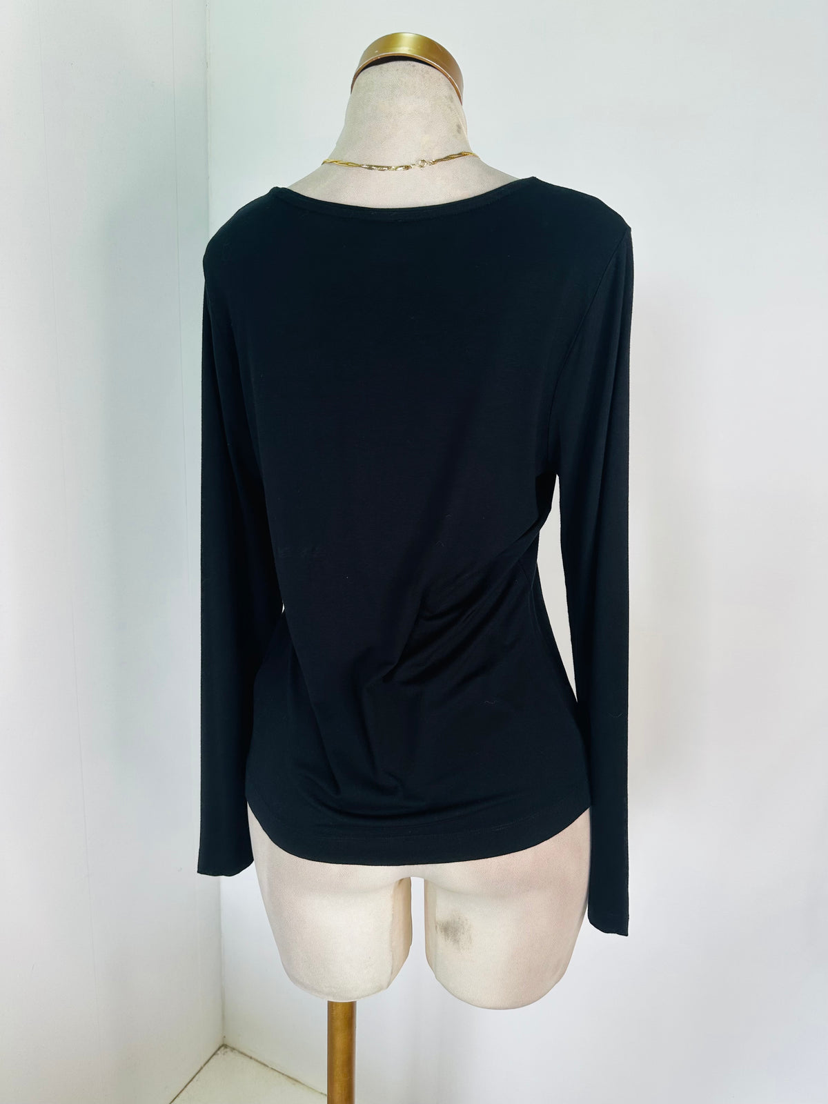 Blusa negra manga larga