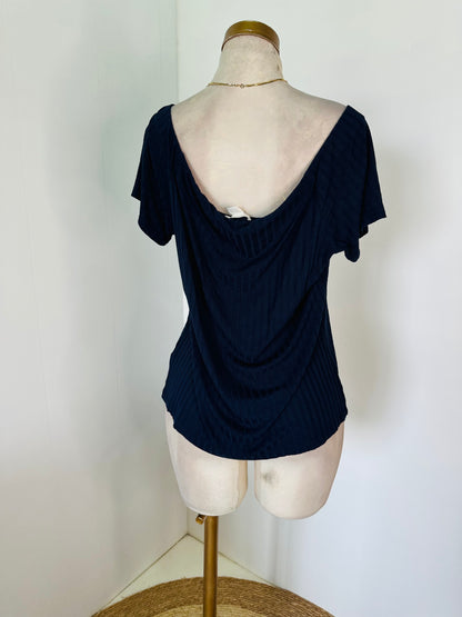 Blusa azul básica