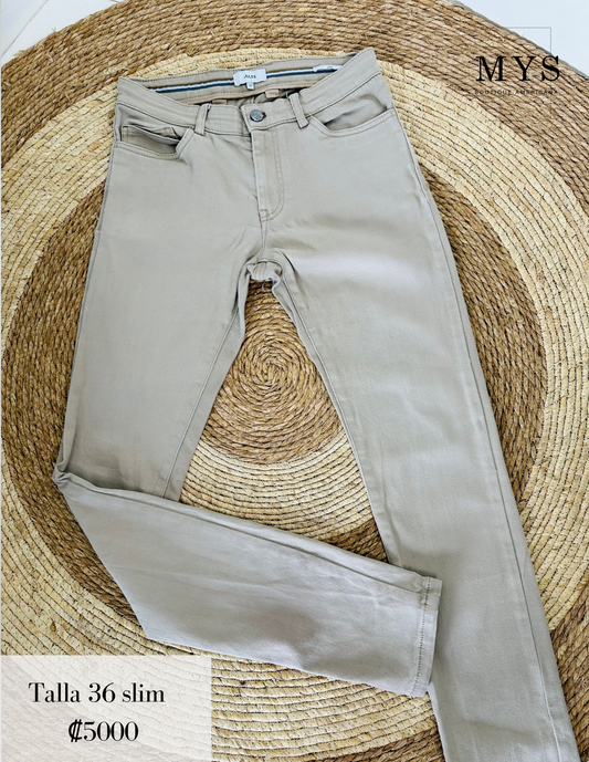 Pantalón