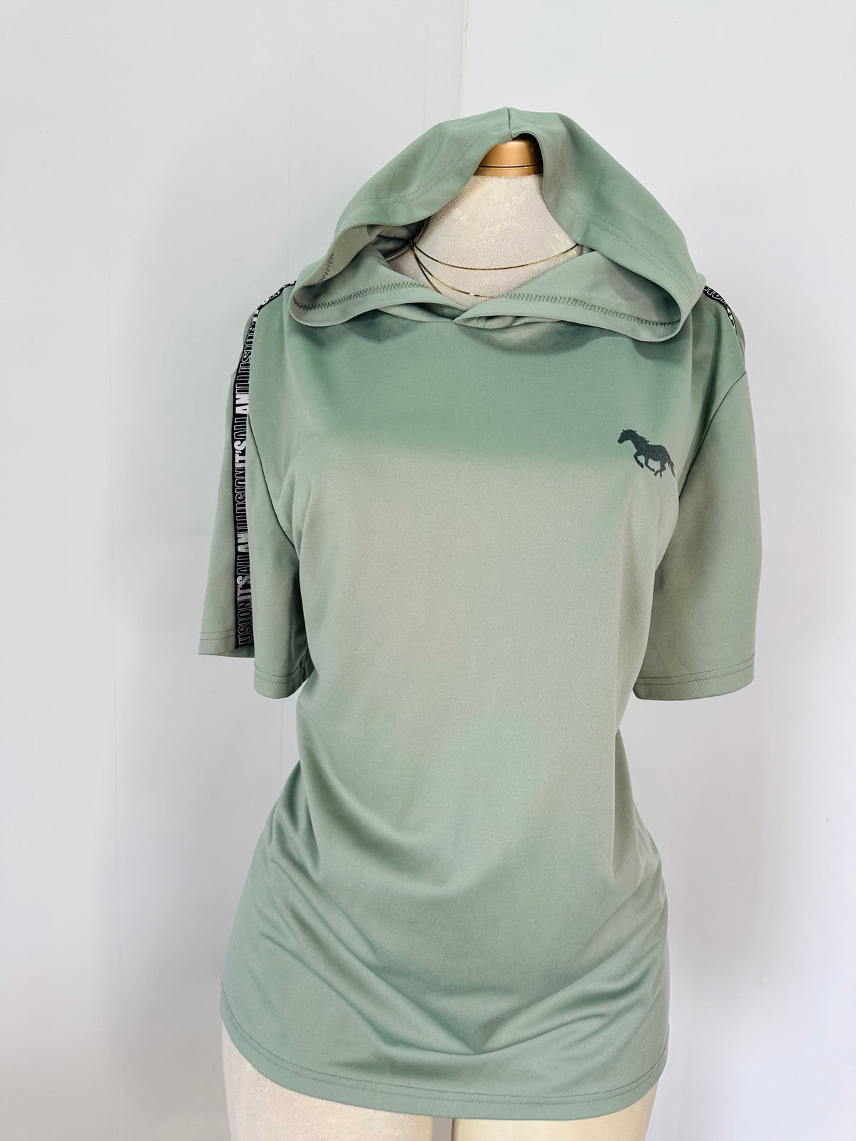 Blusa con capucha