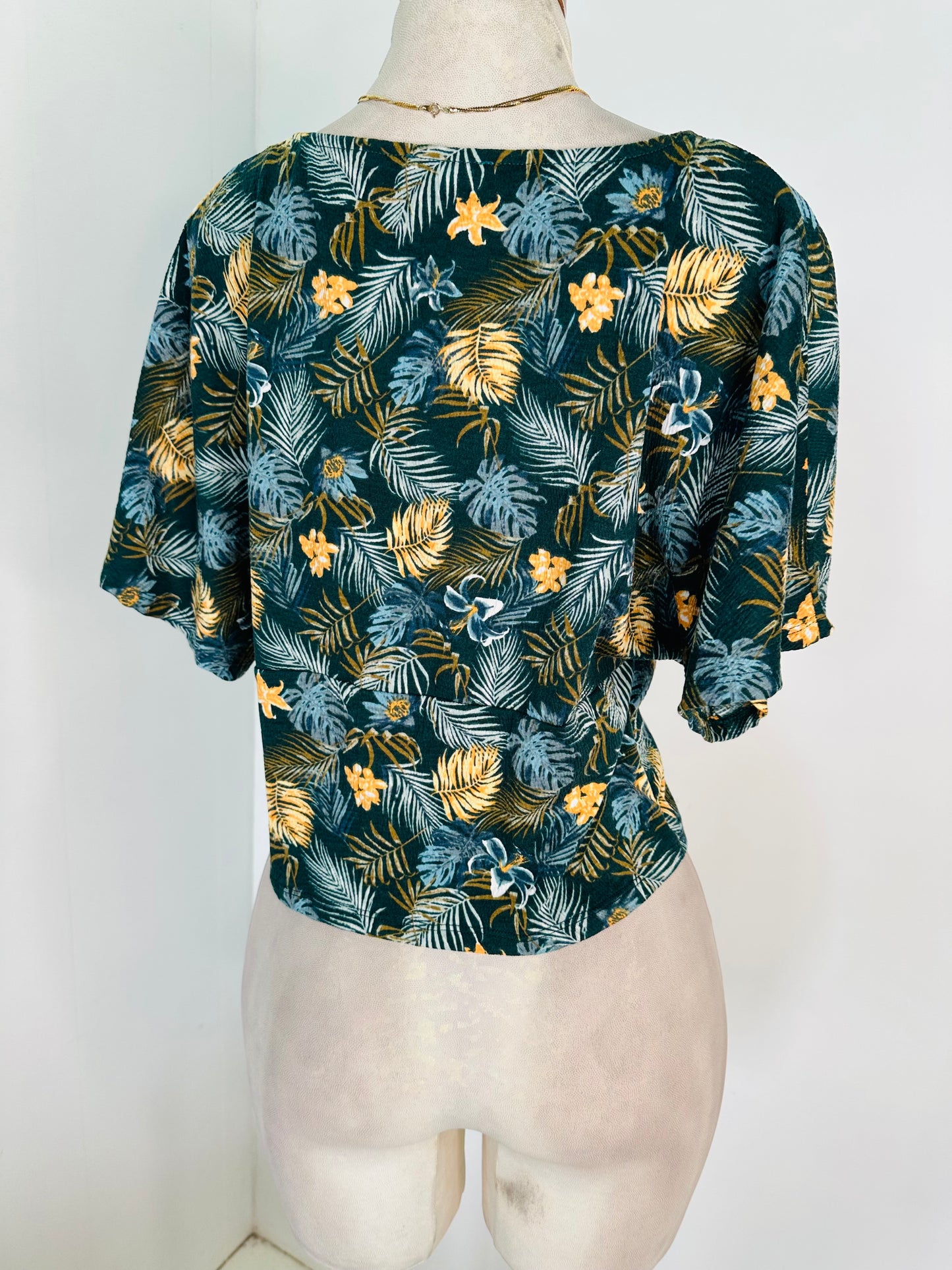 Blusa hojas