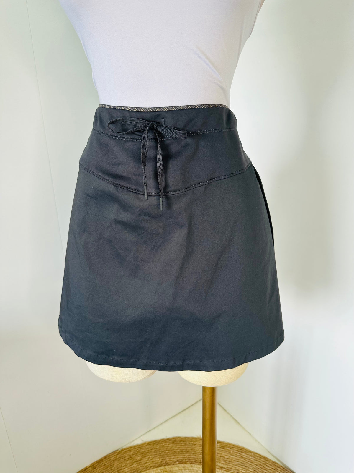 Falda short