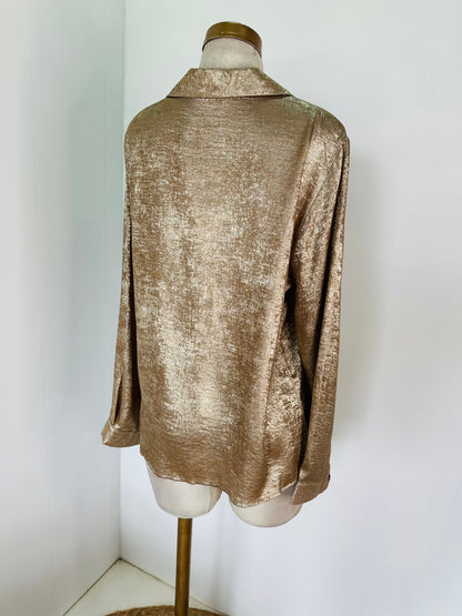 Blusa dorada