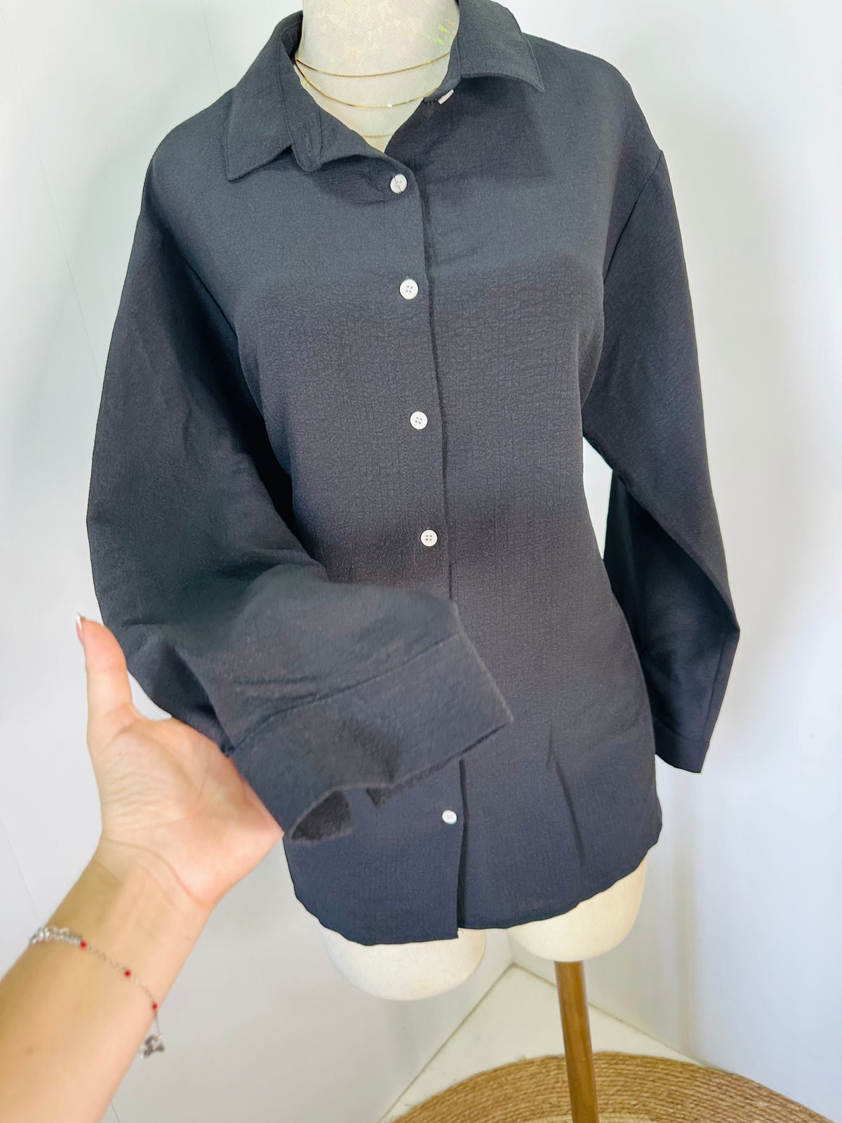 Blusa manga larga negra
