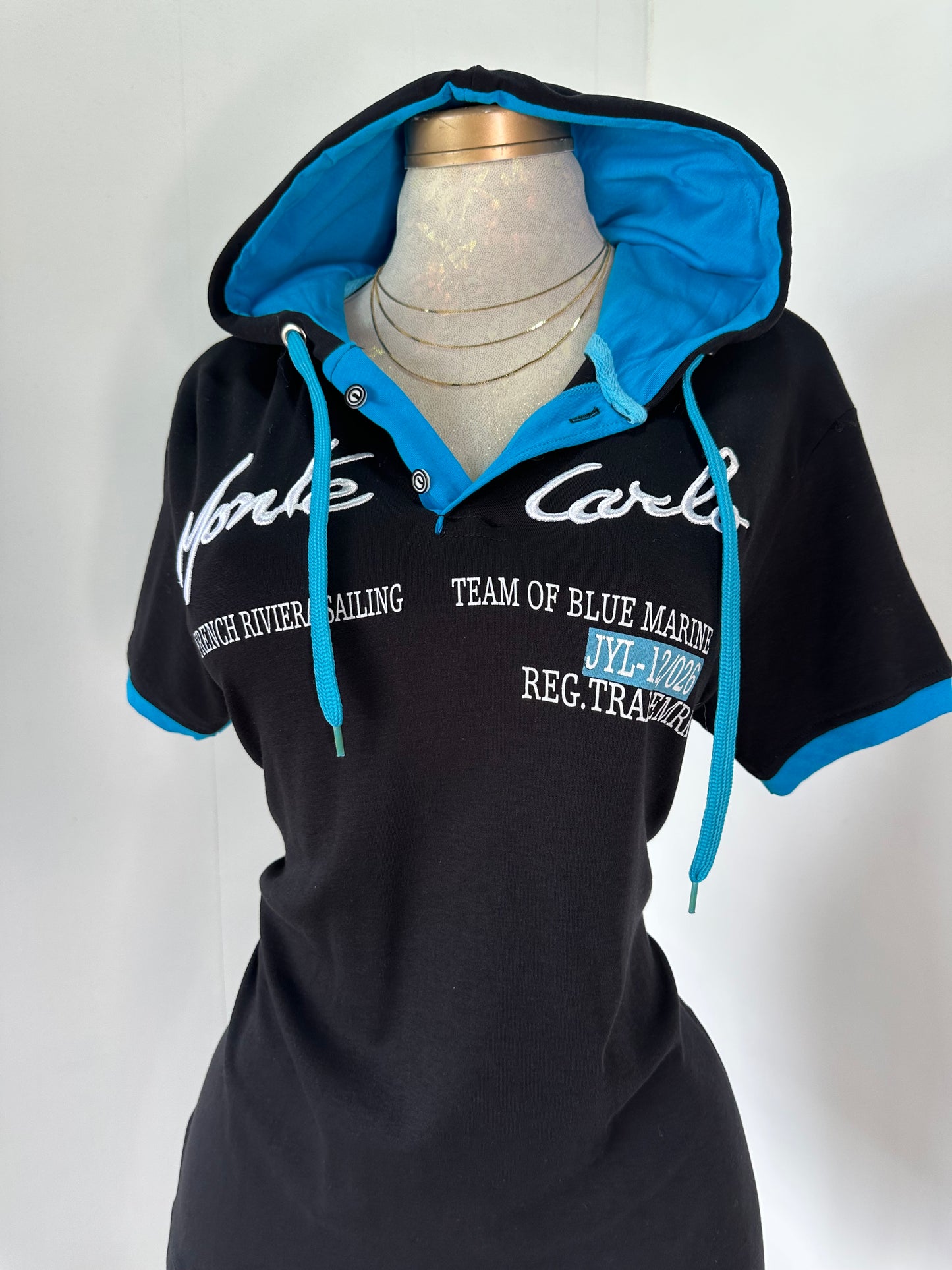 Blusa con capucha