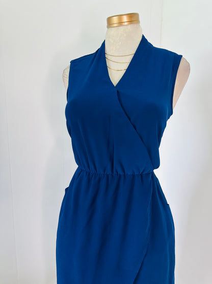 Vestido azul cruzado
