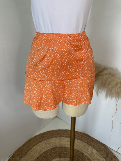 Falda naranja
