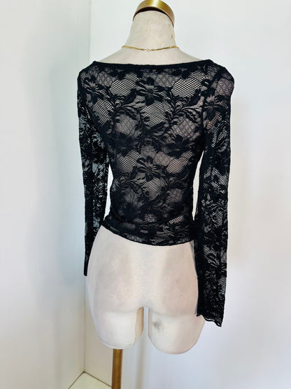 Blusa encaje negro